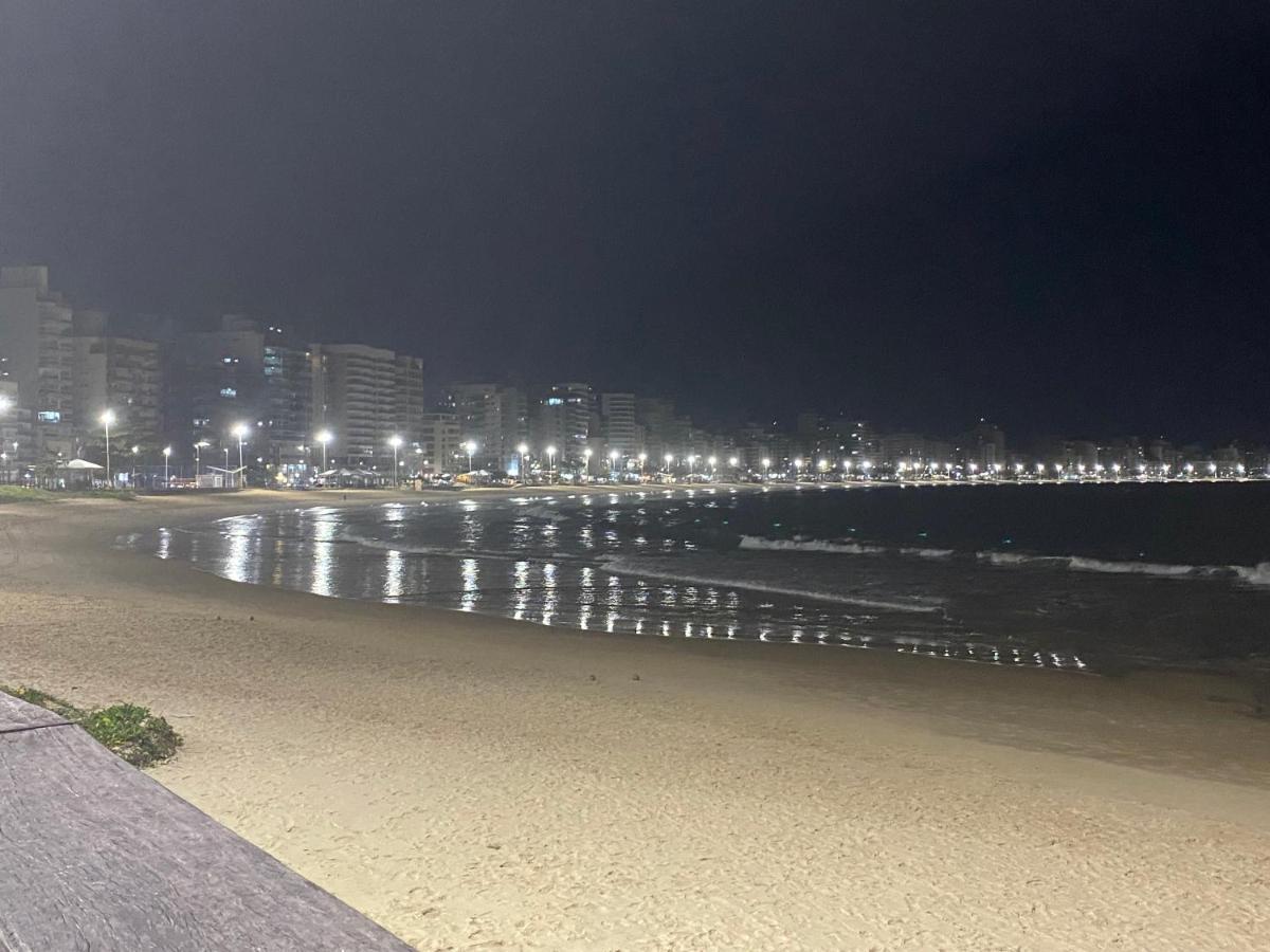 Suite Mar 210 - Economica E Compacta - Praia Do Morro - Predio Frente Mar Com Elevador, Atravessou A Avenida, Ja Esta Na Praia - Garagem - Internet グアラパリー エクステリア 写真