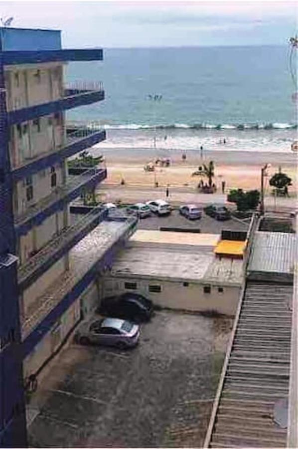 Suite Mar 210 - Economica E Compacta - Praia Do Morro - Predio Frente Mar Com Elevador, Atravessou A Avenida, Ja Esta Na Praia - Garagem - Internet グアラパリー エクステリア 写真